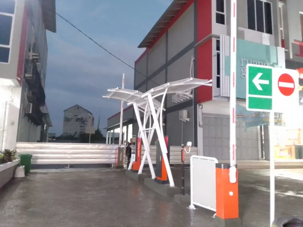 palang parkir Purwokerto, sistem parkir rumah sakit, palang parkir RS Purwokerto, barrier gate RS, palang otomatis MSM Parking