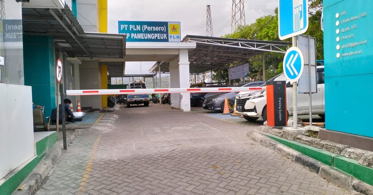 palang parkir Solo, palang otomatis Surakarta, sistem parkir mall Solo, barrier gate mall Solo, alat parkir otomatis, MSM Parking Solo